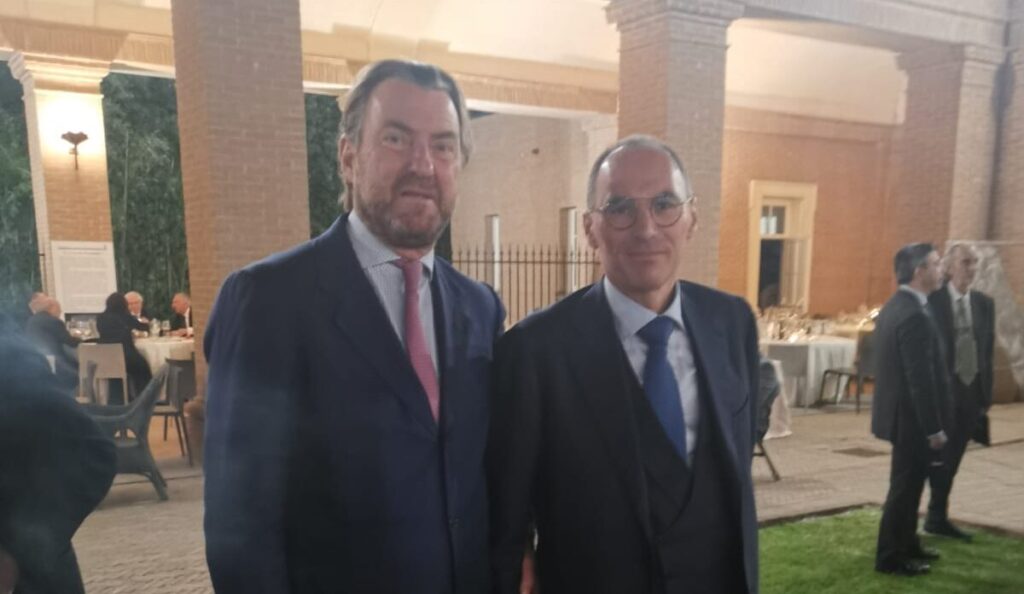 Bernabò Bocca e Alberto Granzotto durante l'Assemblea nazionale degli albergatori di Federalberghi