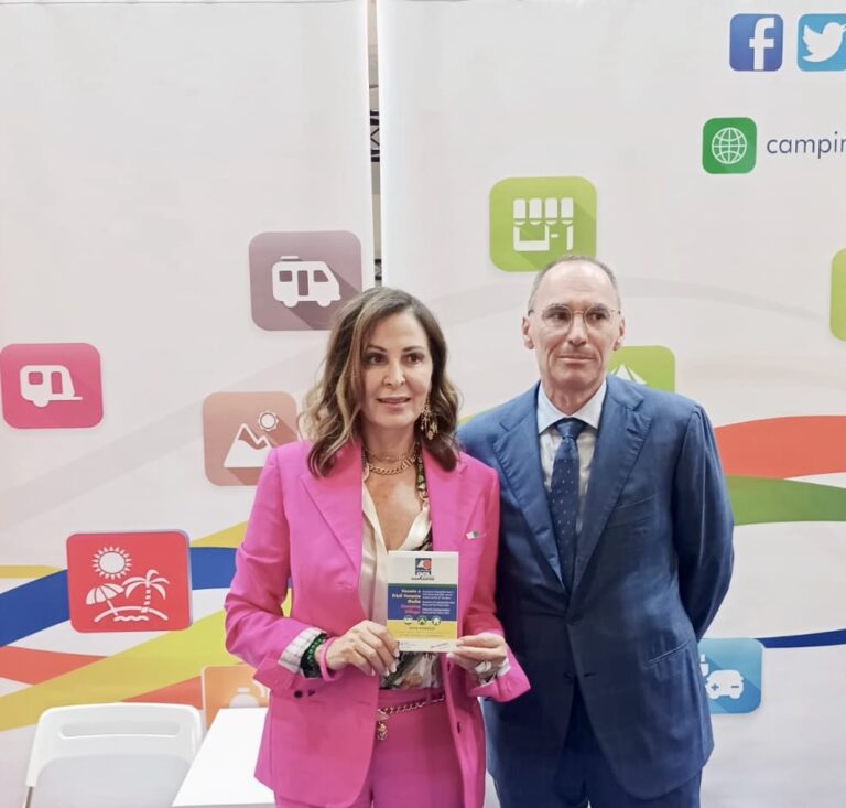 Daniela Santanchè inaugura il Salone del Camper