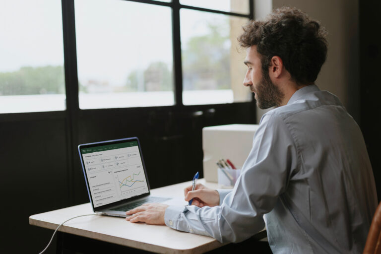 Tecniche per massimizzare i costi di gestione energetica del Camping: Arriva Rhapsody