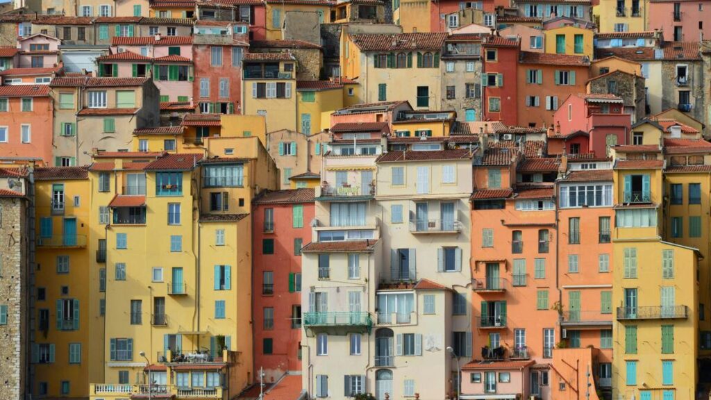 Itinerario al femminile per scoprire Genova