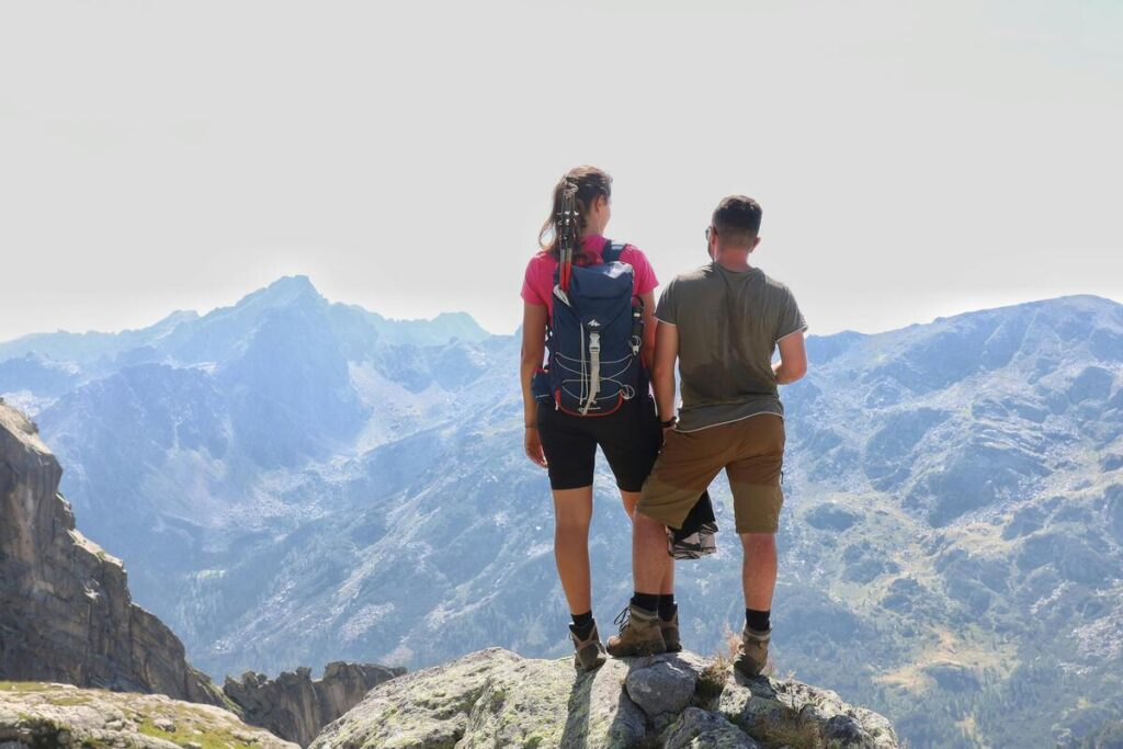 come viaggiano i giovani